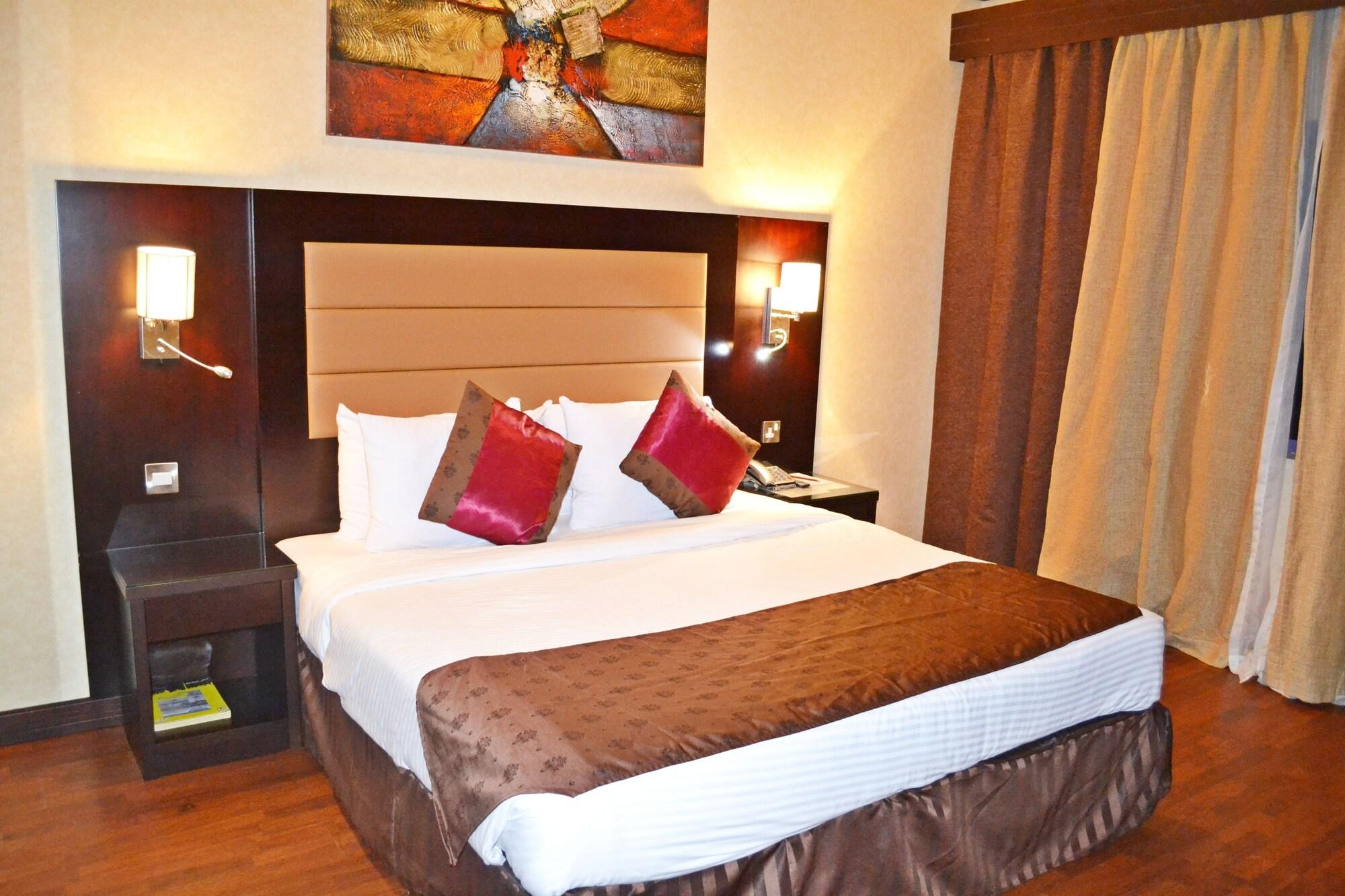 Hotel Strand Hotel 3*