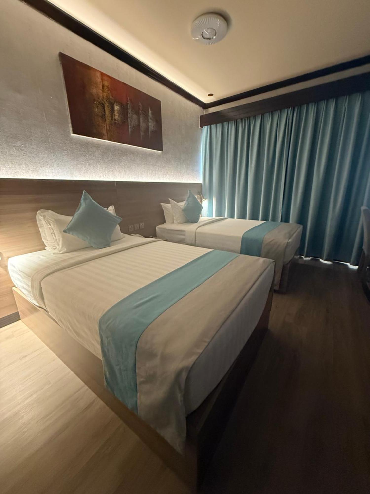 Strand Hotel 3*