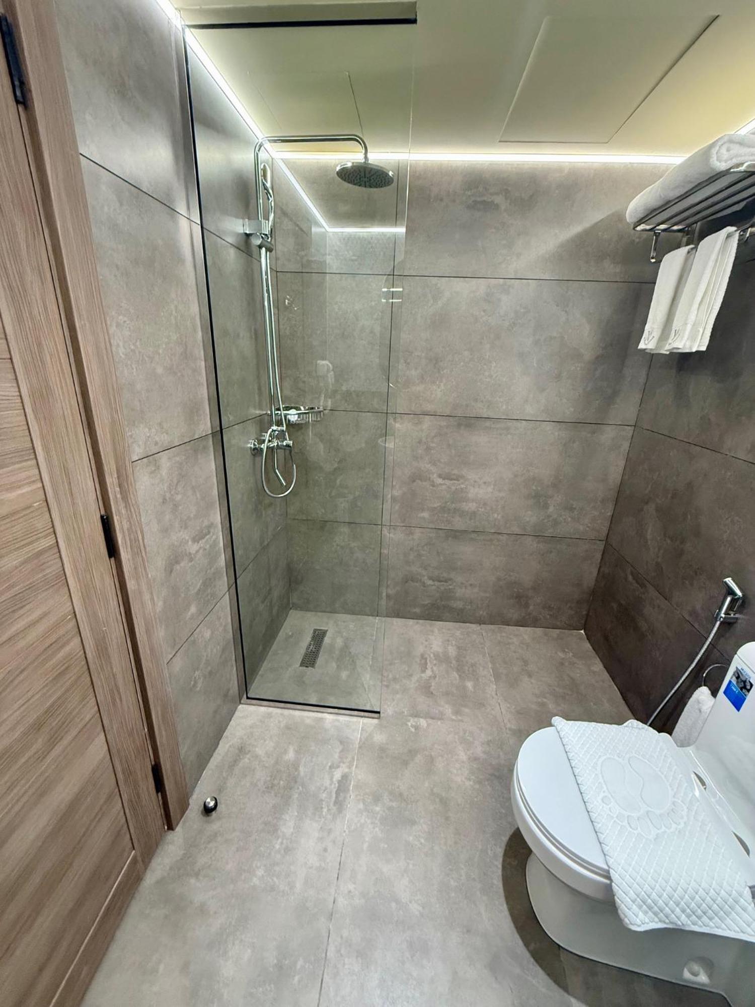 Strand Hotel 3* Abu Dhabi